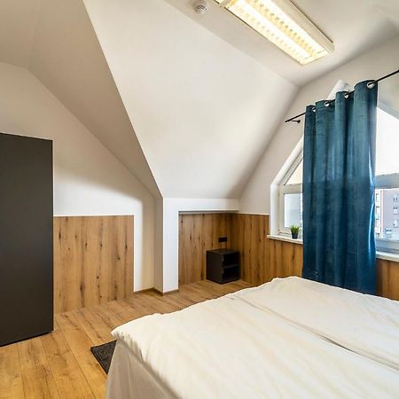 Gems Hostel Glogow  Bagian luar foto