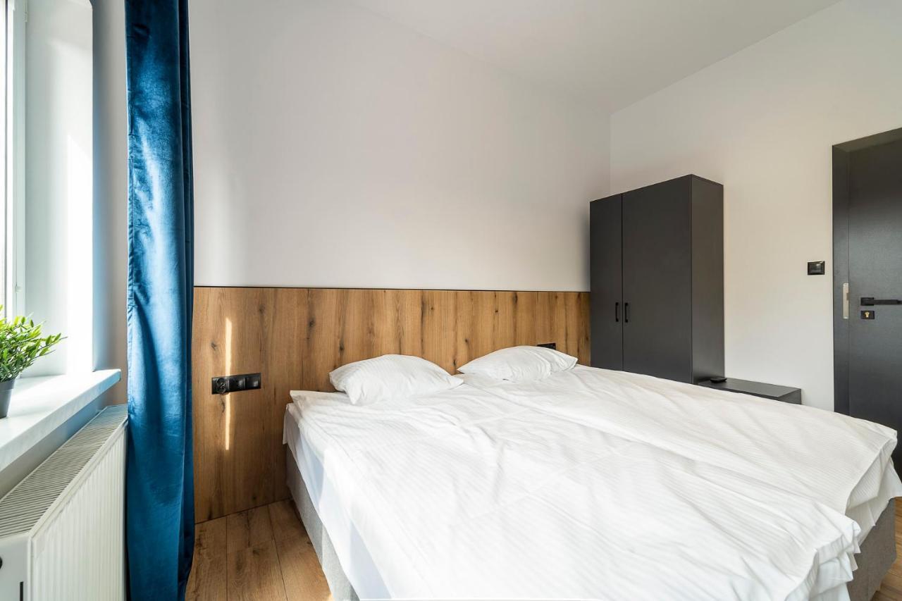 Gems Hostel Glogow  Bagian luar foto