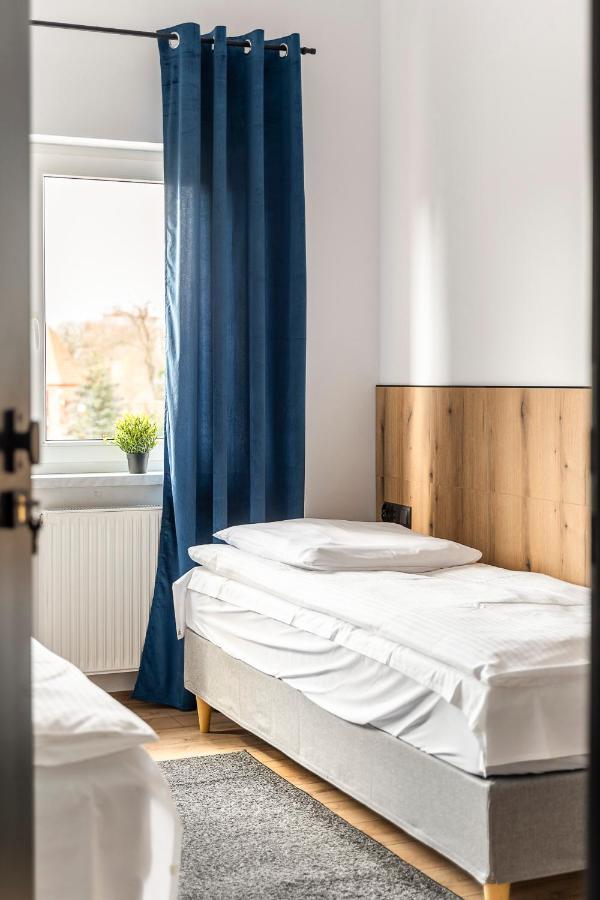 Gems Hostel Glogow  Bagian luar foto