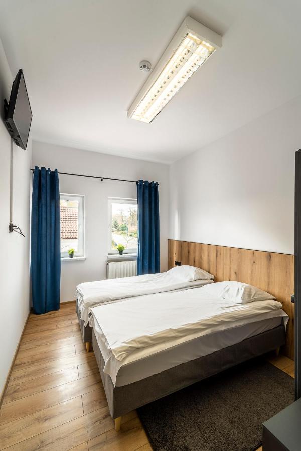 Gems Hostel Glogow  Bagian luar foto