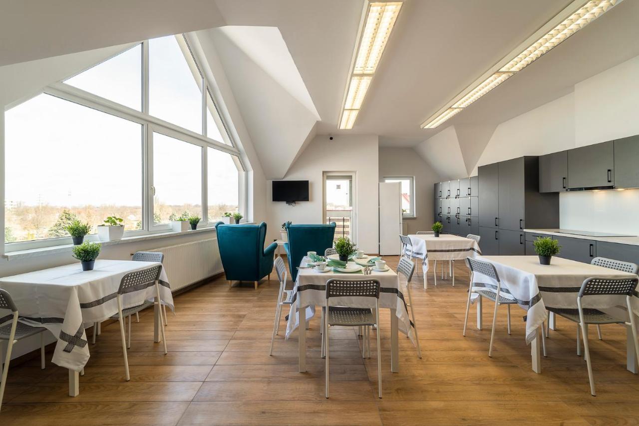 Gems Hostel Glogow  Bagian luar foto
