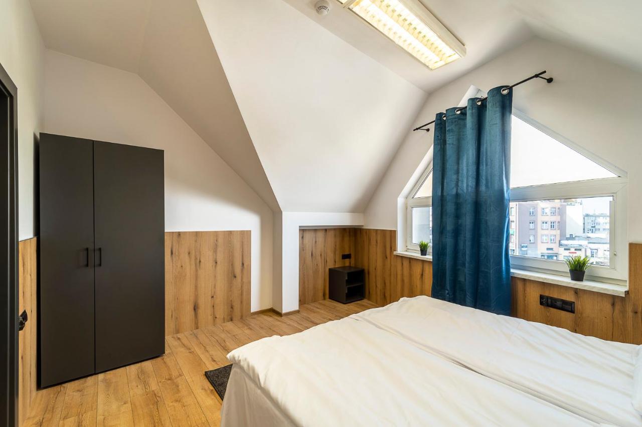 Gems Hostel Glogow  Bagian luar foto