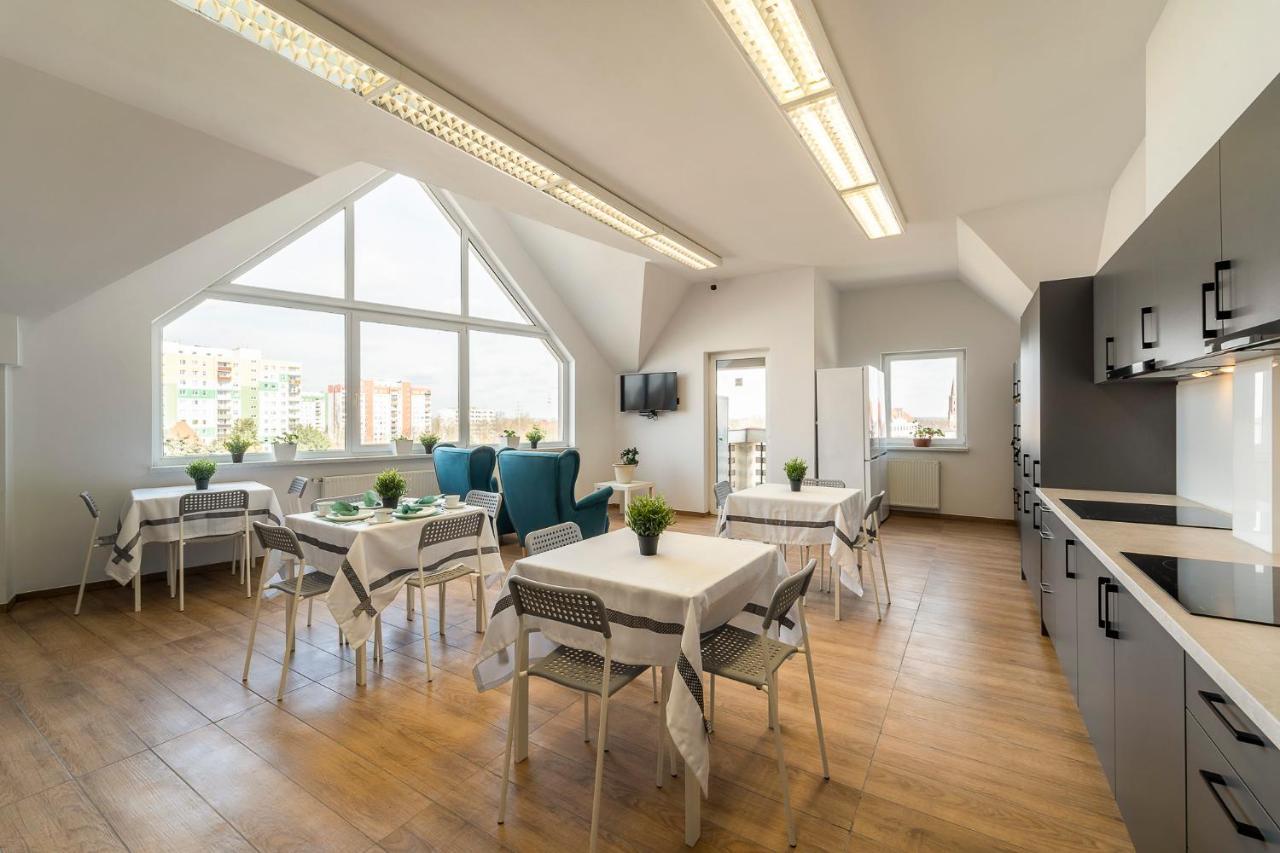 Gems Hostel Glogow  Bagian luar foto